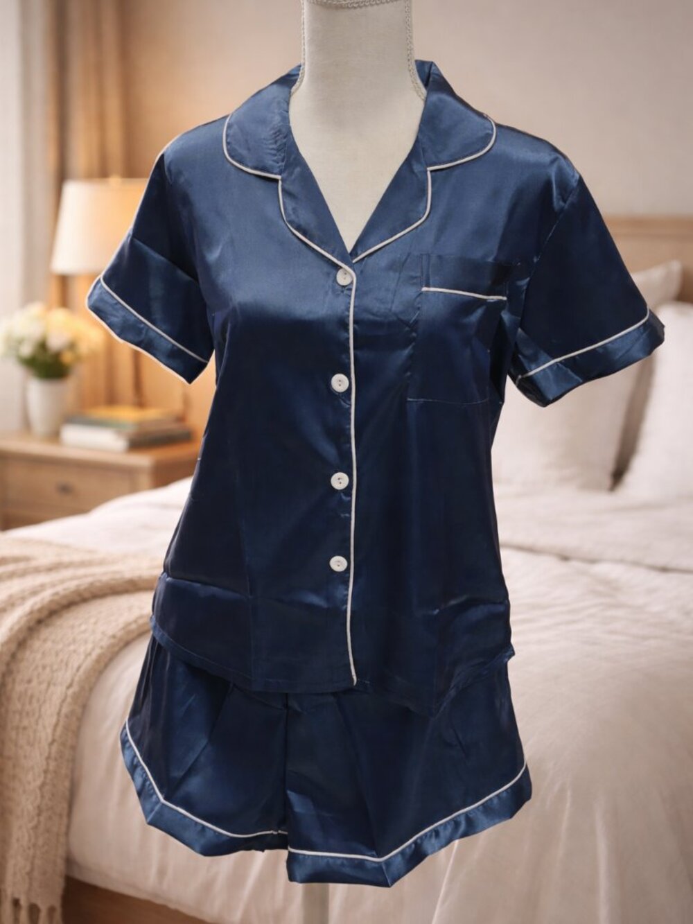 Fashionable,  Blue Satin feel Polyester PJ set, elastic waist. M New without tag